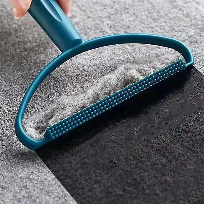 Portable Clothes Lint Remover – Fabric Shaver and Pet Hair Cleaner