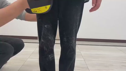 Say Goodbye to Pet Hair Around the House with the Electrostatic Hair Removal Glove – Quick, Effortless, and Mess-Free Cleaning!